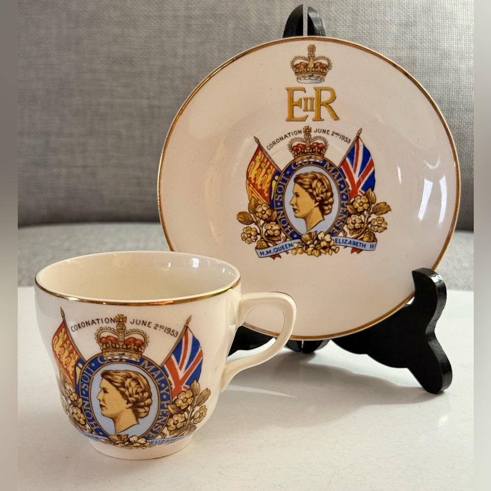 VINTAGE QUEEN ELIZABETH CORONATION JUNE 2, 1953 JOHNSON BROS CUP & SAUCER